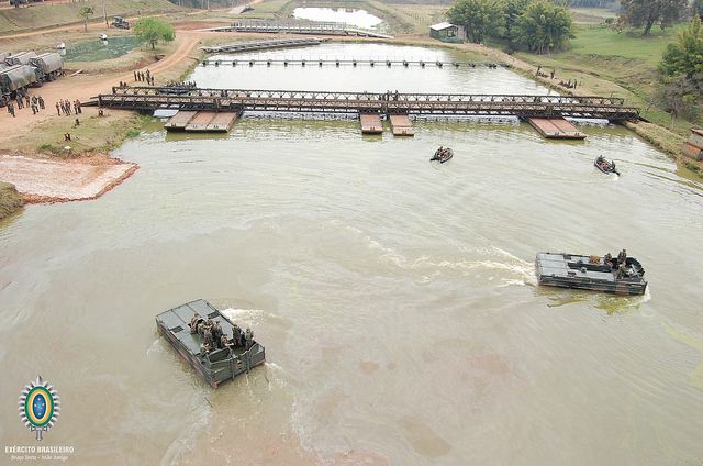 Ponte Bailey com Suporte Flutuante 